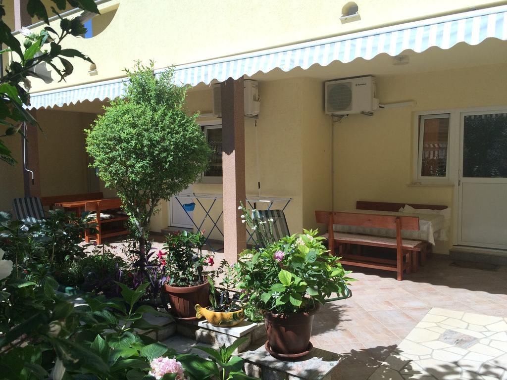 Apartment Kolundzic Novi Vinodolski Δωμάτιο φωτογραφία