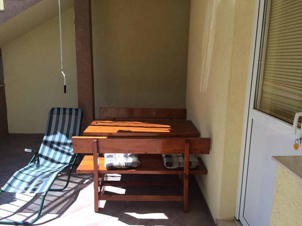 Apartment Kolundzic Novi Vinodolski Εξωτερικό φωτογραφία