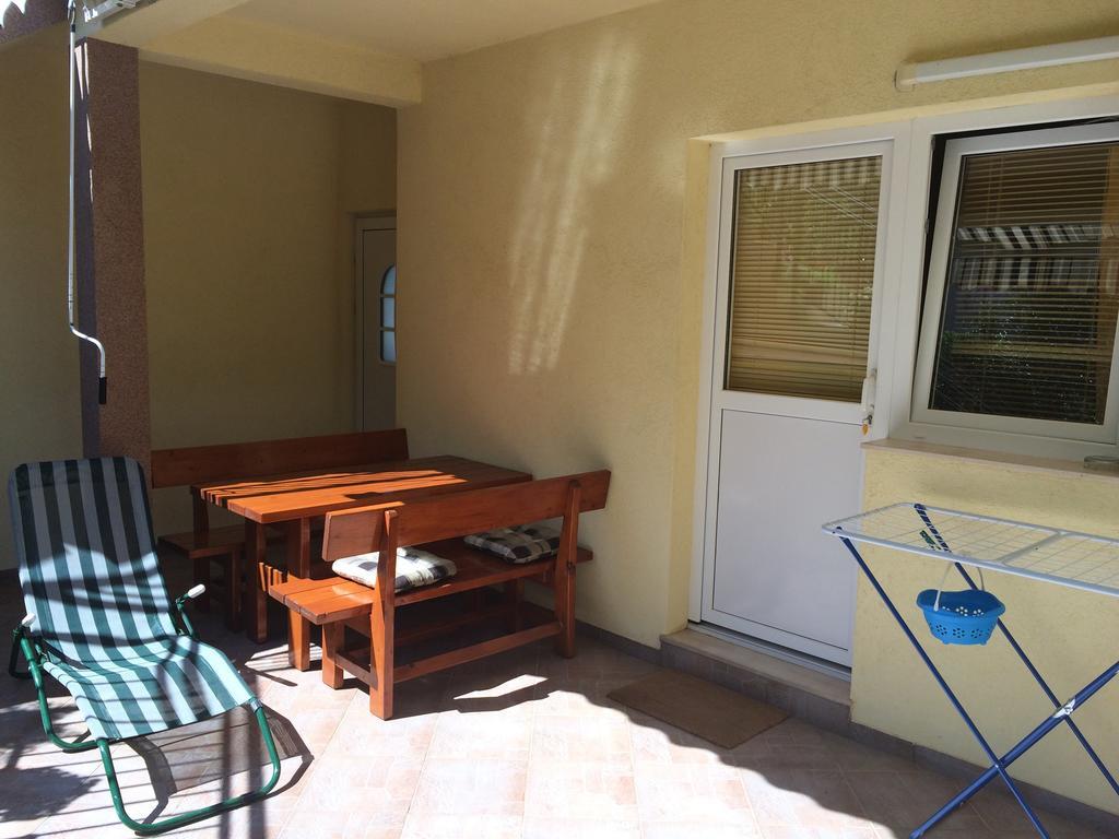 Apartment Kolundzic Novi Vinodolski Δωμάτιο φωτογραφία